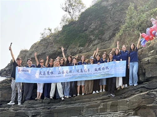 MIGO GLASS Team Building Day på Lingshan Island